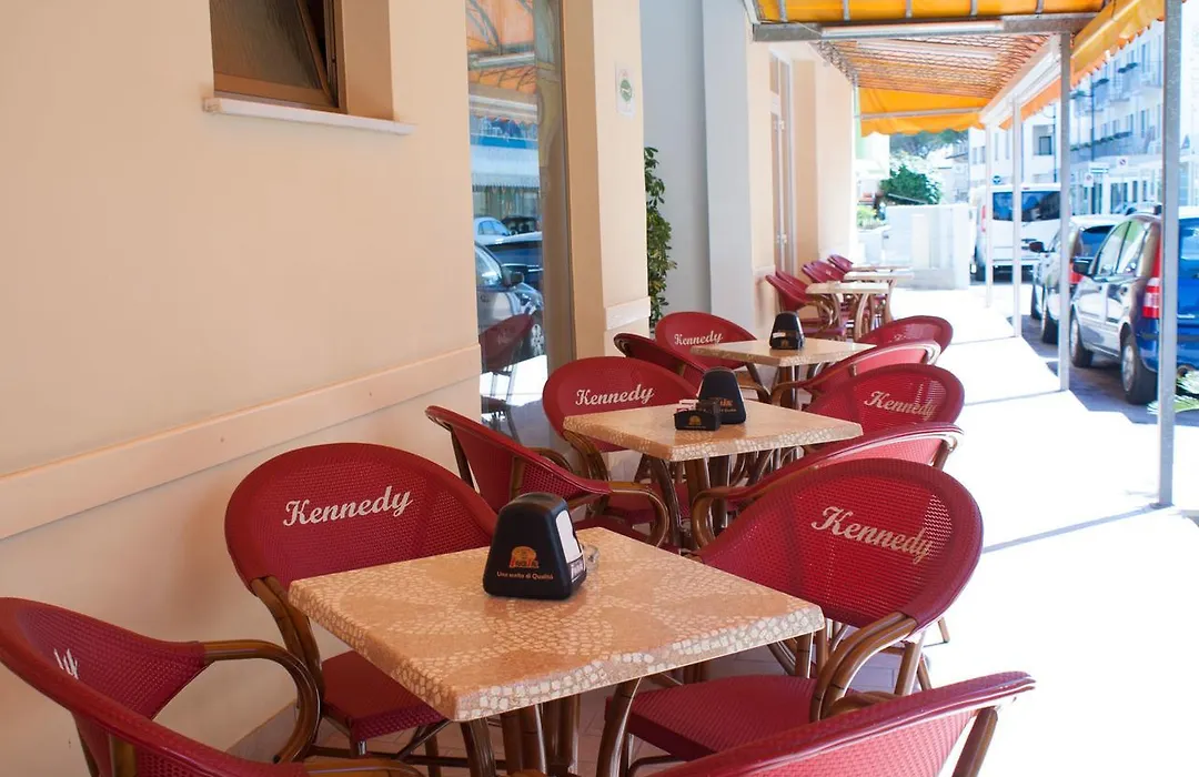 Hotel Kennedy-1